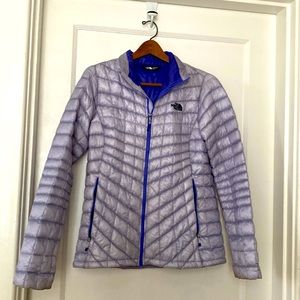 North Face thermoball lightweight puffer jacket